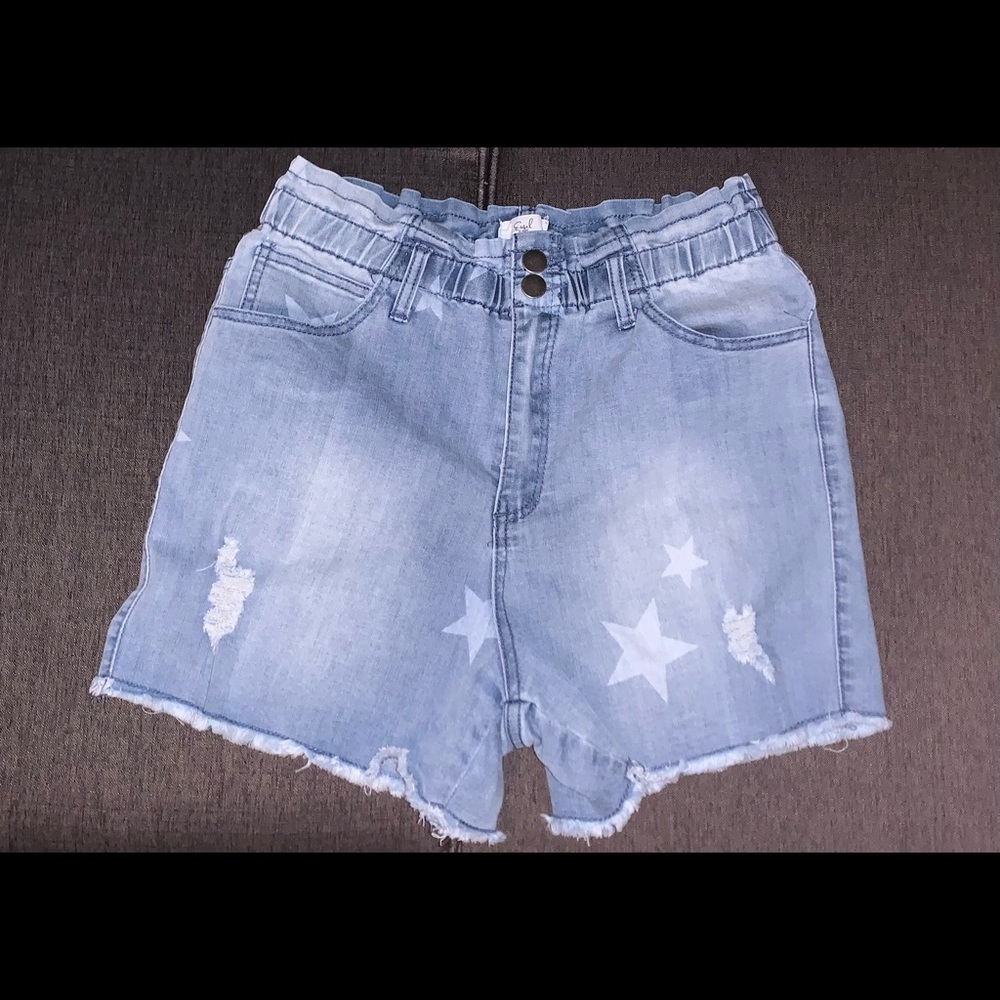 High waisted Easel brand shorts. Size medium